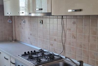 Apartament cu 3 camere decomandat în Fălticeni - 7