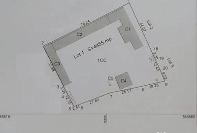 Teren de 4500 mp, în Central