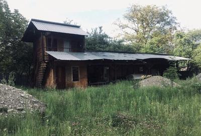 Casă cu 4 camere în Tarcău - 1