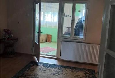 Casă cu 5 camere cu Teren 5 Mp în Central - 2