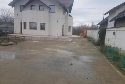 Casă cu 5 camere cu Teren 600 Mp în Cazasu - 1