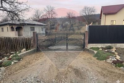 Teren agricol extravilan de 2456 mp, în Buhoci - 1