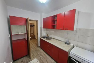 Apartament cu 3 camere decomandat în Tei - 18