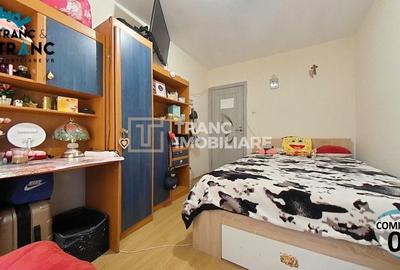 Apartament cu 3 camere semidecomandat, mobilat în Aurel Vlaicu