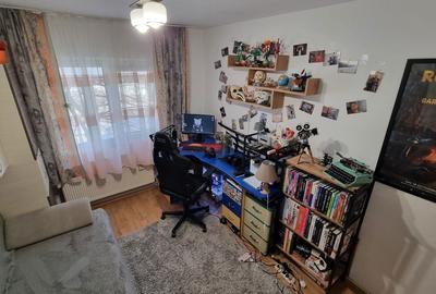 Apartament cu 3 camere decomandat în Central - 4