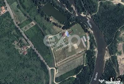 Teren de 43000 mp, în Central