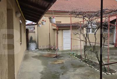 Casă cu 6 camere cu Teren 444 Mp în Nord - 7