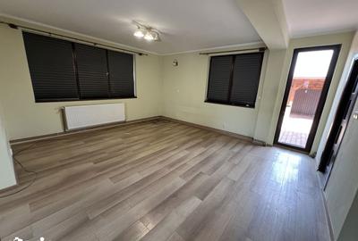 Casă cu 4 camere decomandat cu Garaj în Terezian - 5