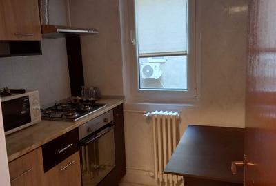 Apartament cu 2 camere semidecomandat în Exterior Vest