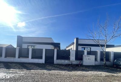 Casă cu 3 camere cu Teren 350 Mp în Berceni - 2