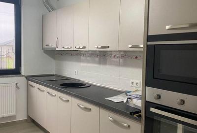 Casă cu 4 camere cu Teren 200 Mp în Păulești - 1