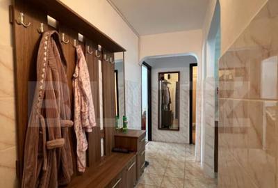 Apartament cu 2 camere, decomandat, zona Micro 3 - 4