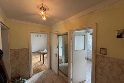 Apartament cu 3 camere decomandat în Podul de Piatră - 6