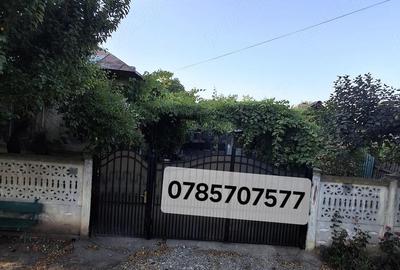 Casă cu 6 camere cu Teren 1800 Mp în Dioști - 7