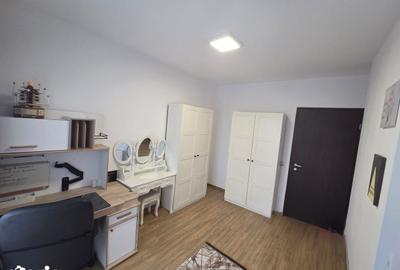 Apartament cu 4 camere, mobilat în Central - 15