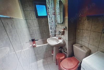 Vand apartament cu 3camere in zona Pia?a Dacia Vand apartament cu 3camere in zona Pia?a Dacia - 3