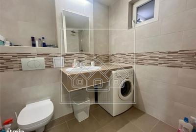 Apartament cu 3 camere decomandat în Cristian - 1