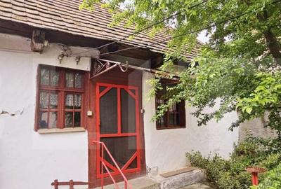 Casa tradi?ionala din lemn, cu teren de 600 mp. - Bodoc - 2