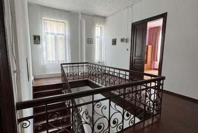 Apartament cu 4 camere decomandat în Kogălniceanu Apartament cu 4 camere decomandat în Kogălniceanu - 1