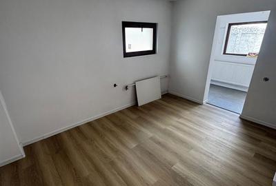 Casă cu 4 camere decomandat cu Teren 200 Mp în Central - 5