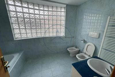 Casă cu 4 camere cu Teren 273 Mp în Central - 15