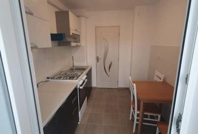 Apartament cu 2 camere decomandat în Central - 3
