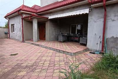 Casă cu 3 camere cu Teren 447 Mp în Chercea - 2