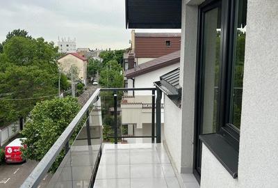 Apartament cu 2 camere decomandat în Jiului - 3