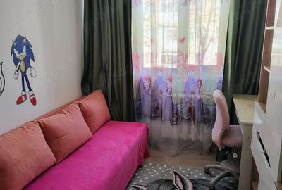 Apartament cu 3 camere semidecomandat în Central - 3