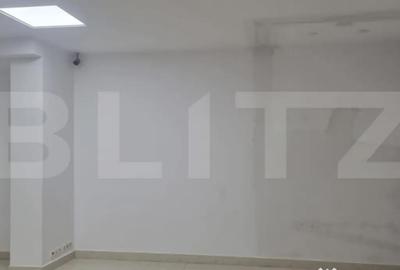 Spațiu comercial, de 72 mp, în Policlinica - 1