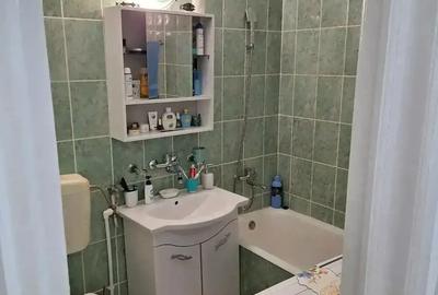 Vand Garsoniera in Bumbesti Jiu 28.000 - 2