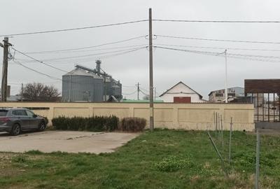 Teren intravilan arabil 3846 mp, Topraisar.Zona buna,sub pretul pietei. Pt locui - 9