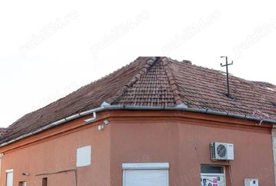 Casă cu Teren 71 Mp în Central - 4