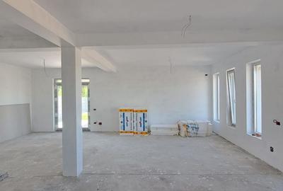 Casă individuală cu 4 camere cu Canalizare în Dragomirești-Vale - 3
