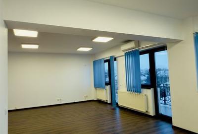 Apartament cu 4 camere în 1 Mai