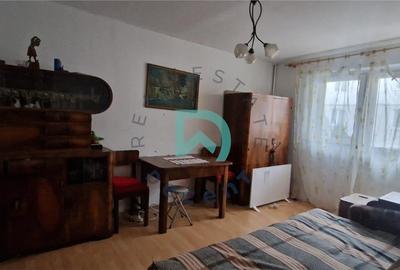 Apartament cu 3 camere decomandat în Astra - 11