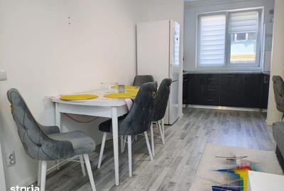 Apartament cu 2 camere decomandat, mobilat în Central