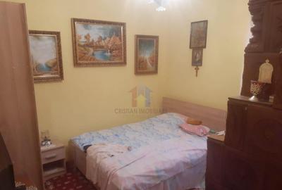 Casa 5 camere, caramida, Teren - 250 mp, zona Centrala - 4