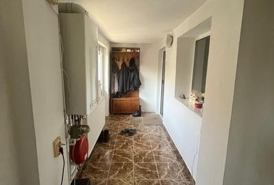 Casă individuală cu 4 camere cu Canalizare în Brătianu - 10