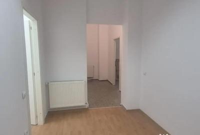 Spațiu comercial, de 105 mp, în Central