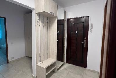 Închiriez apartament cu 3 camere în zona Lipovei - 1