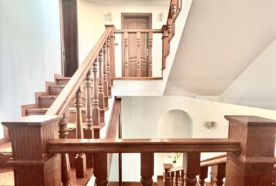 Casa individuala 260 mp utili , 868 mp teren, Zona Braytim - 11