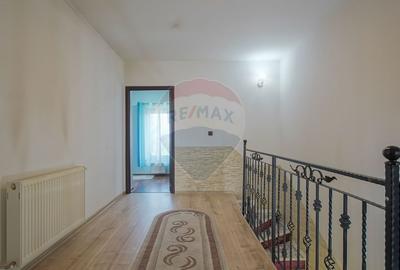 Casa individuala in Carpinis, 1093 mp teren, mobilata, zona linistita - 19