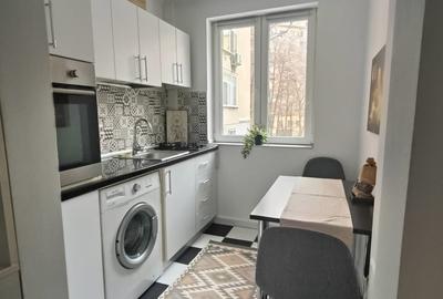 Apartament cu 2 camere semidecomandat în Romană