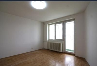 Tineretului Metrou, PIATA NORILOR ,TIMPURI Noi Amenajat,LIBER! - 4