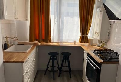 Apartament cu 2 camere semidecomandat, mobilat în Central - 1