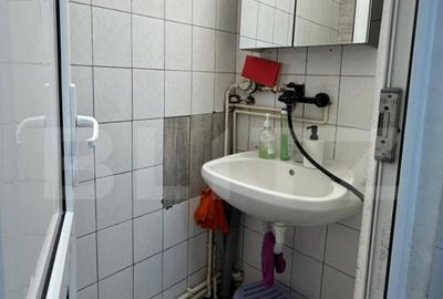 Apartament cu 2 camere semidecomandat, mobilat în Florilor - 7