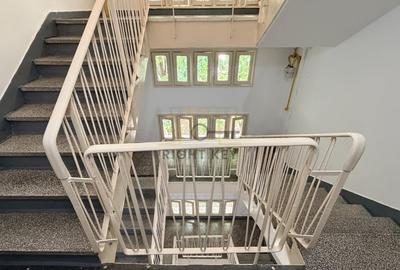 Apartament cu 4 camere semidecomandat, mobilat în Berceni - 13