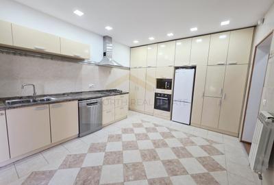 Casă cu Teren 300 Mp în Pipera