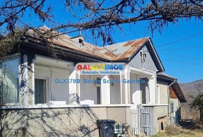 Casă cu 4 camere cu Teren 1200 Mp în Izvoarele - 1